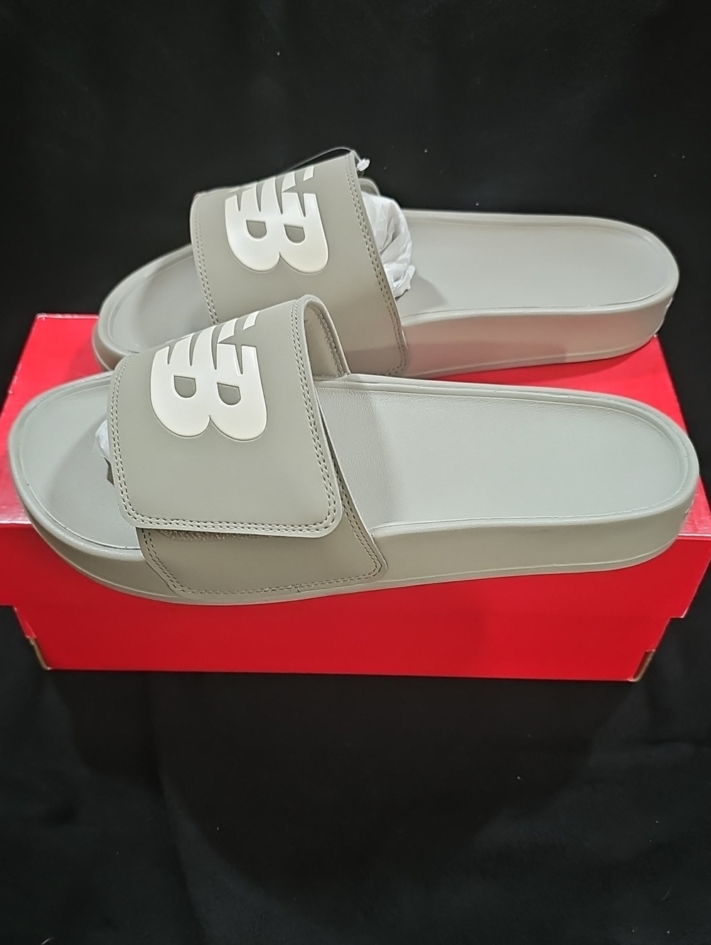 *Brand New* New Balance 200s